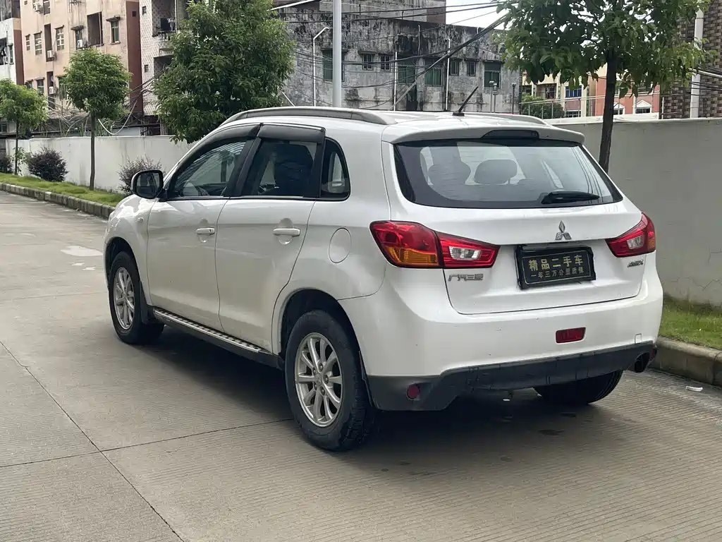 Mitsubishi Jinxuan ASX 2015 — фото 3
