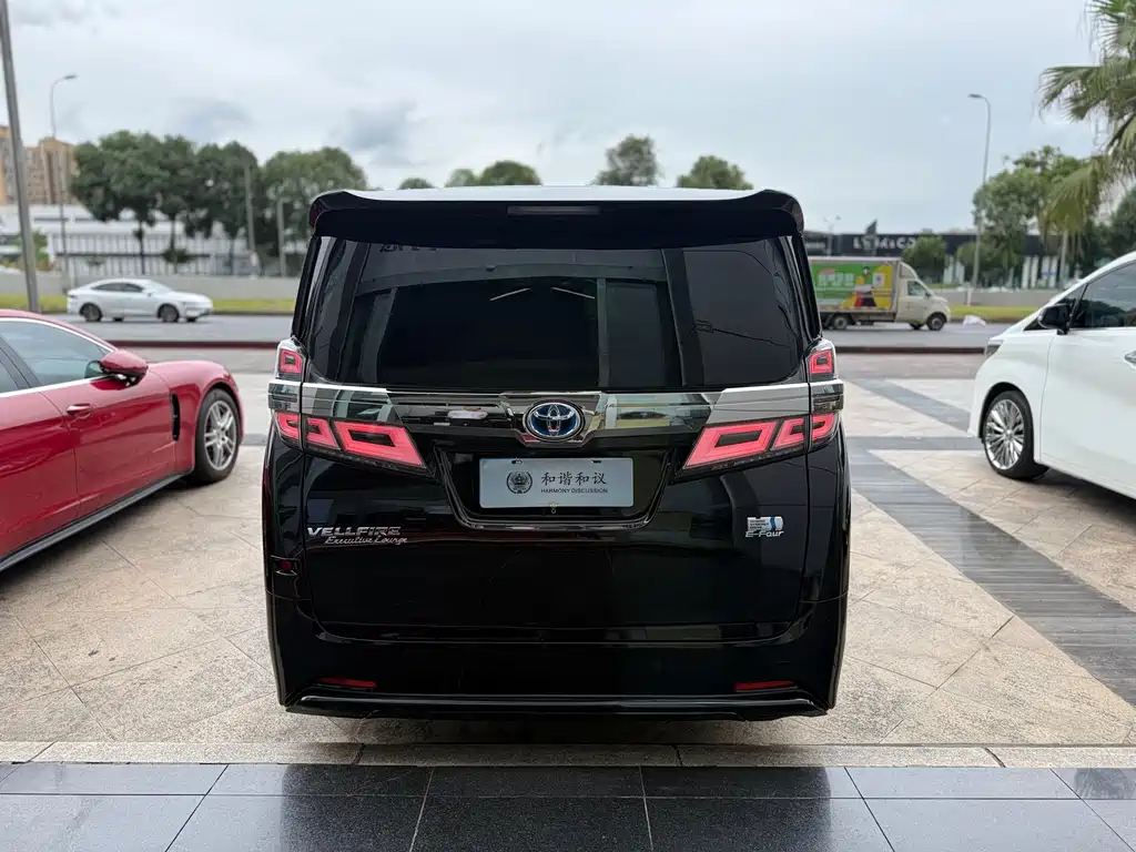 Toyota Vellfire 2020 — фото 23