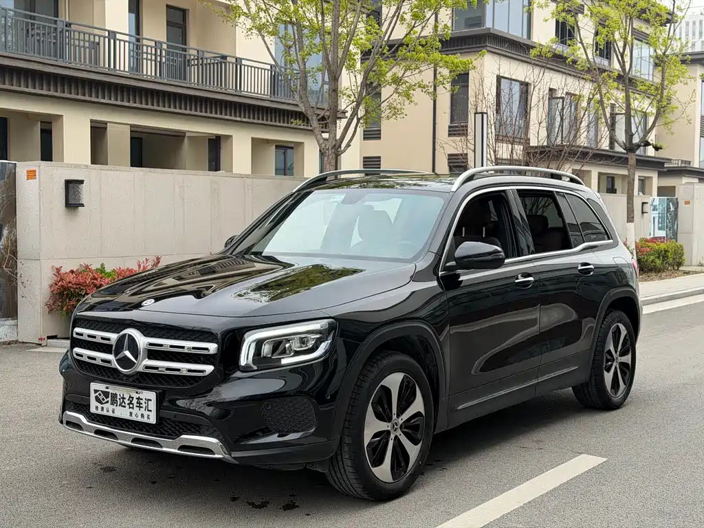 Mercedes-Benz GLB 2022 — фото 1