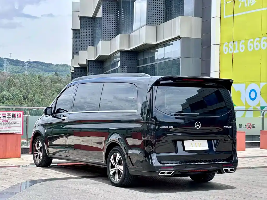 Mercedes-Benz Vito 2025