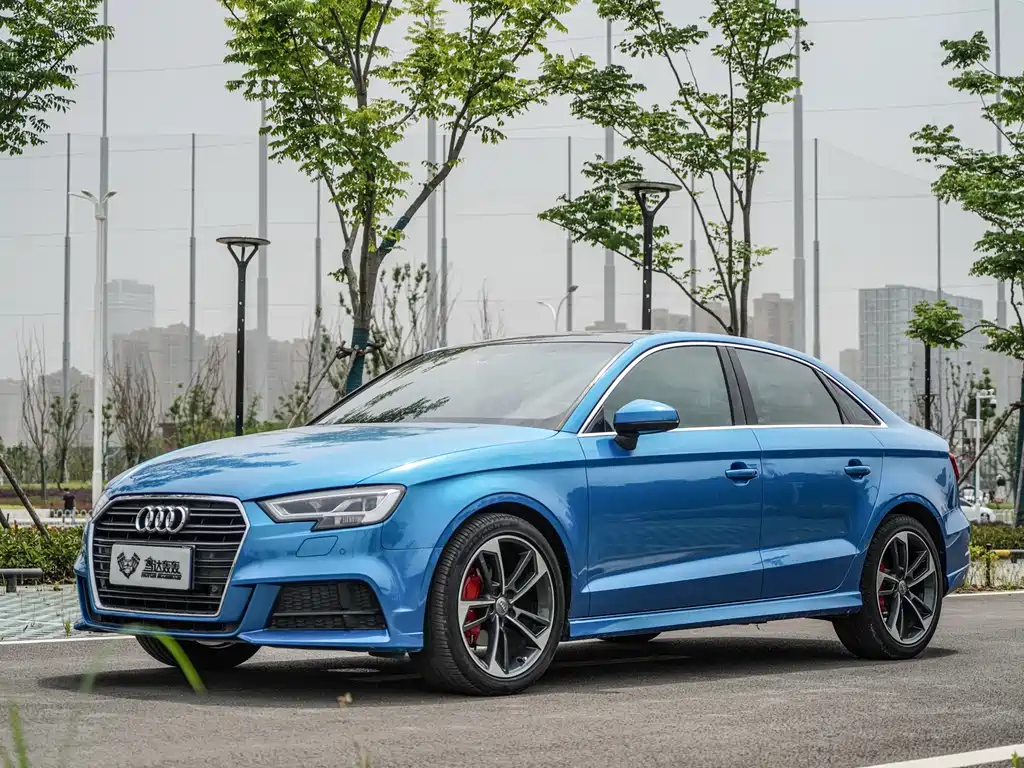 Audi A3 2018 — фото 1