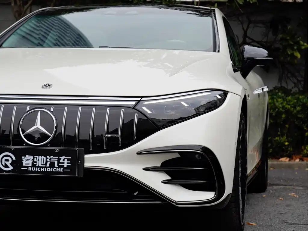 Mercedes-Benz EQS AMG 2023 — фото 6