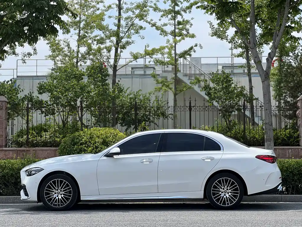 Mercedes-Benz C-Class 2026