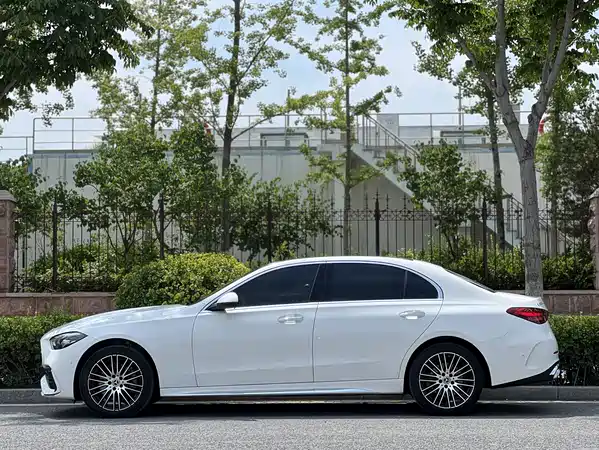 Mercedes-Benz C-Class 2026
