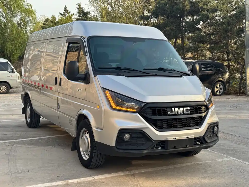 JMC Tesla 2023