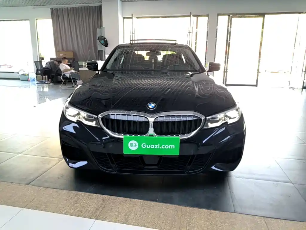 BMW 3 Series 2021
