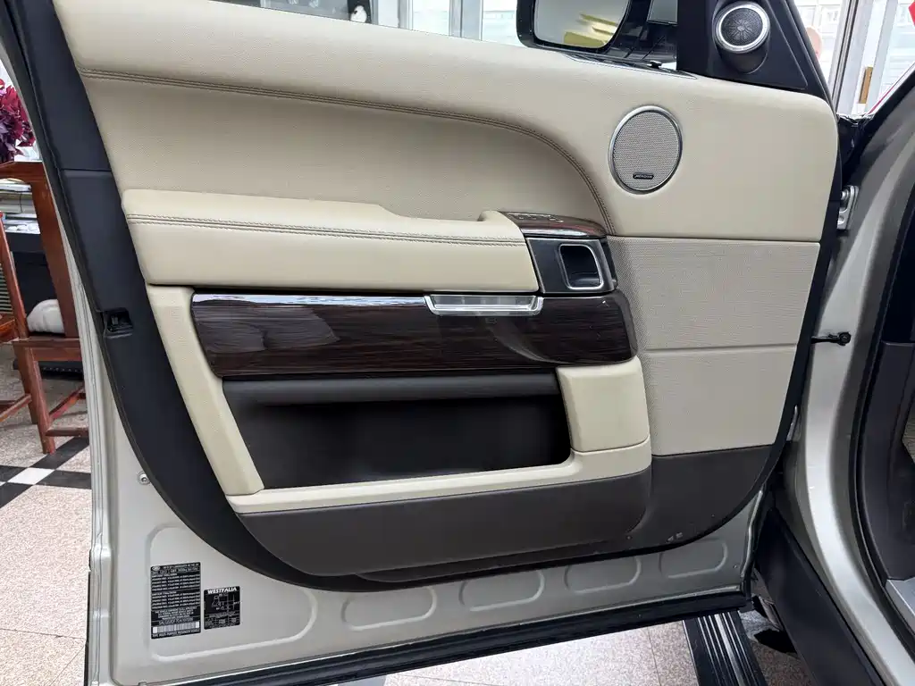 Land Rover Range Rover 2013 — фото 29