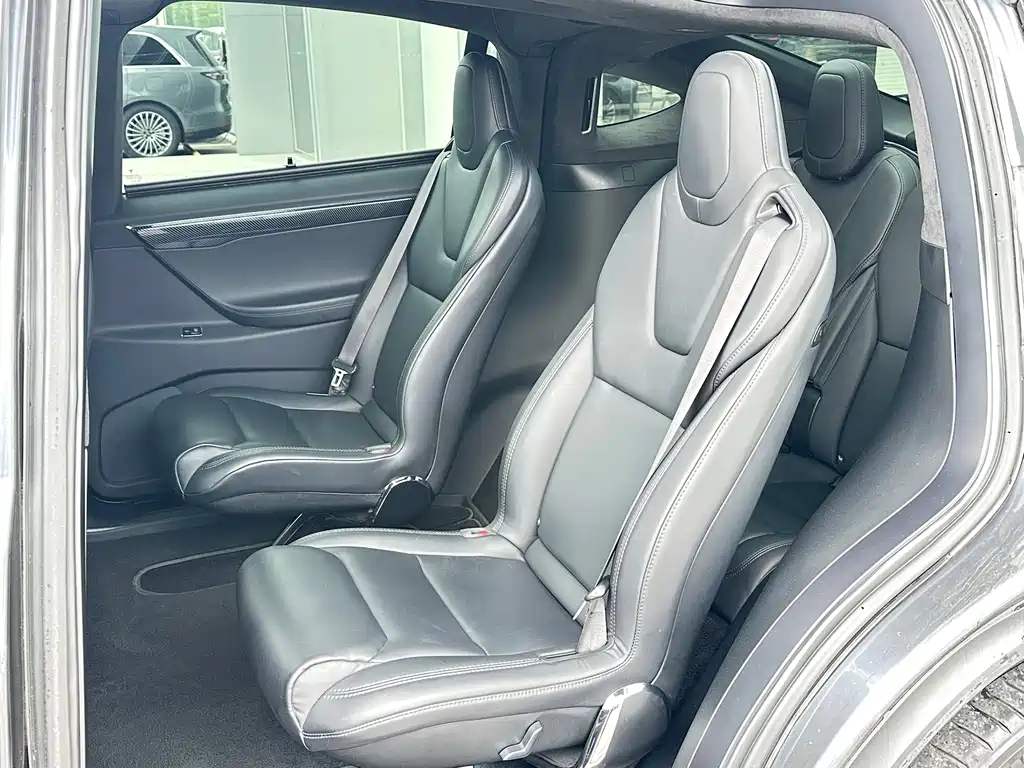 Tesla Model X 2018