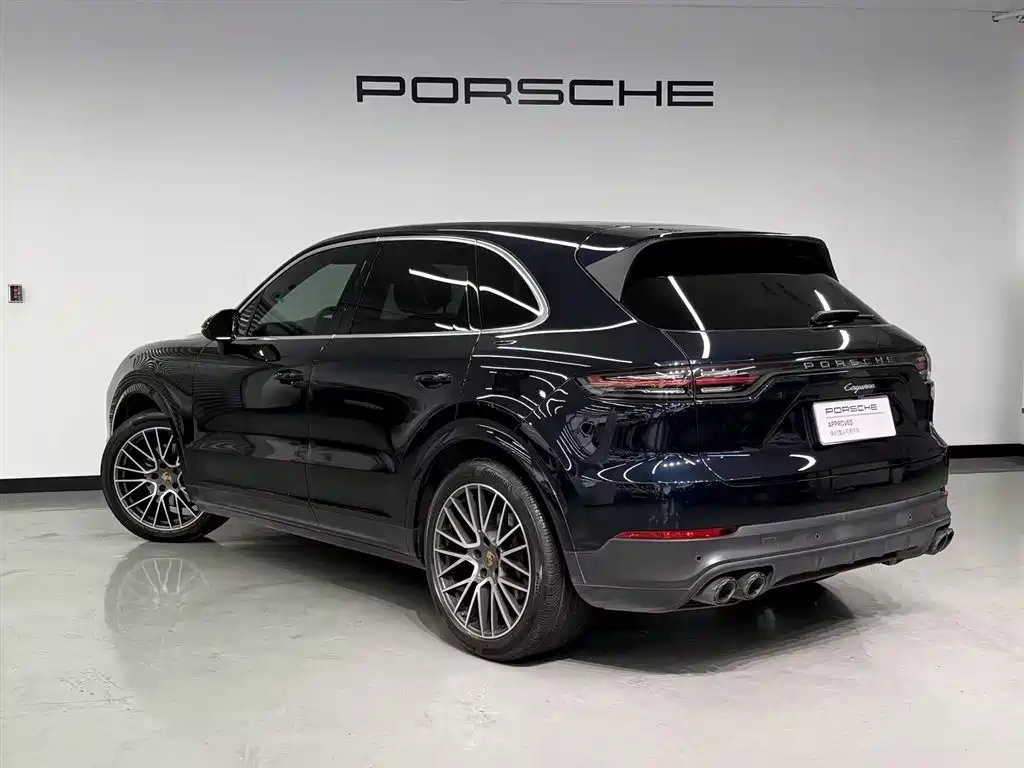 Porsche Cayenne 2022