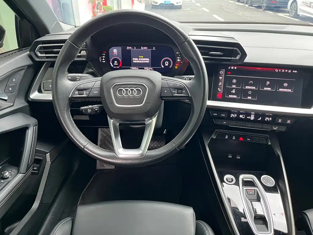 Audi A3 2025 — фото 12