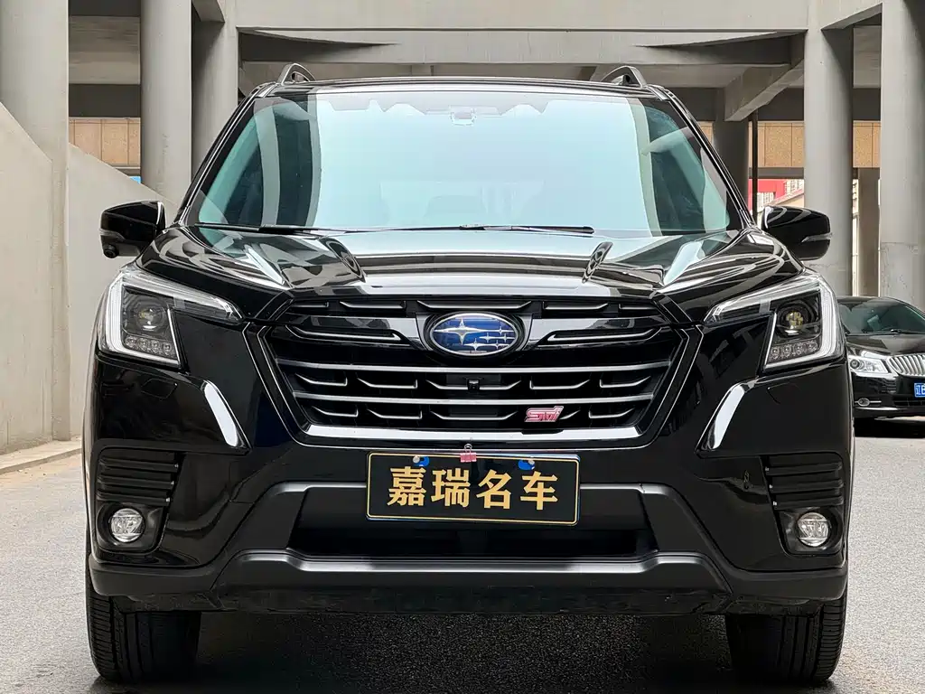 Subaru Forester 2024 — фото 2