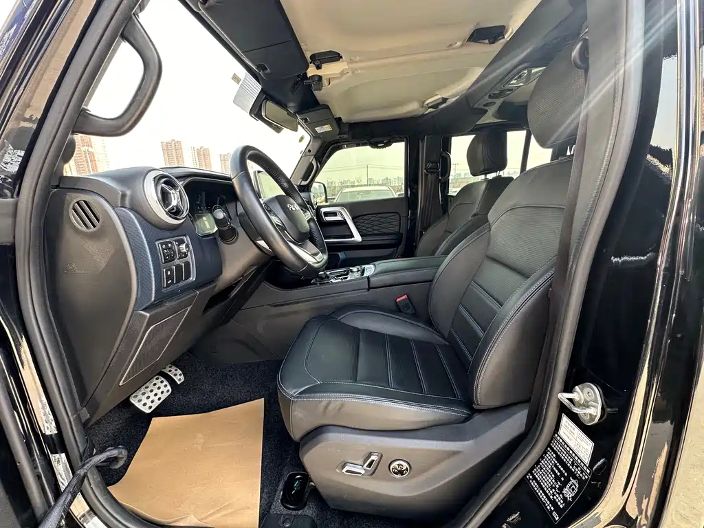 BAIC BJ40 2022 — фото 12