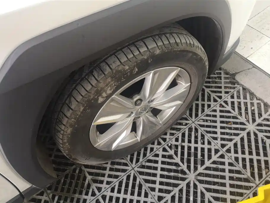 Lexus UX 2022