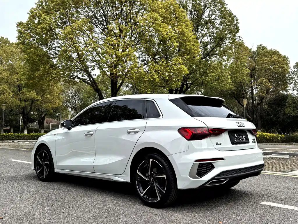 Audi A3 2023 — фото 14