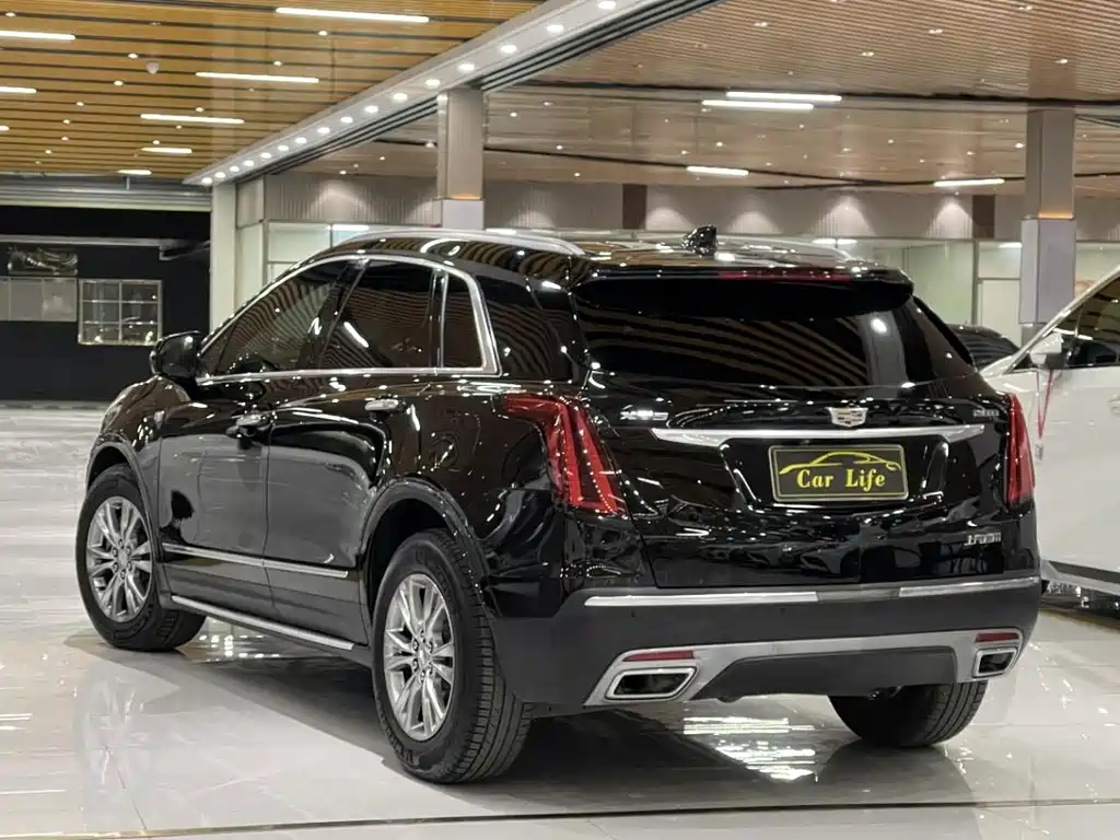 Cadillac XT5 2021 — фото 16