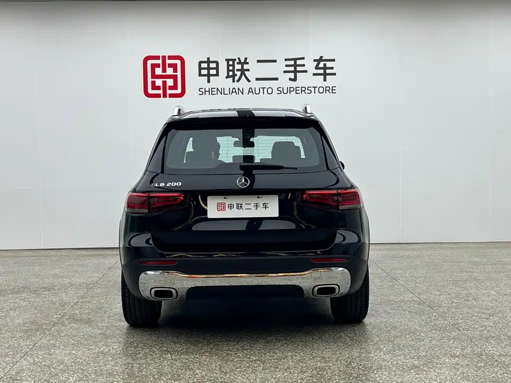 Mercedes-Benz GLB 2023