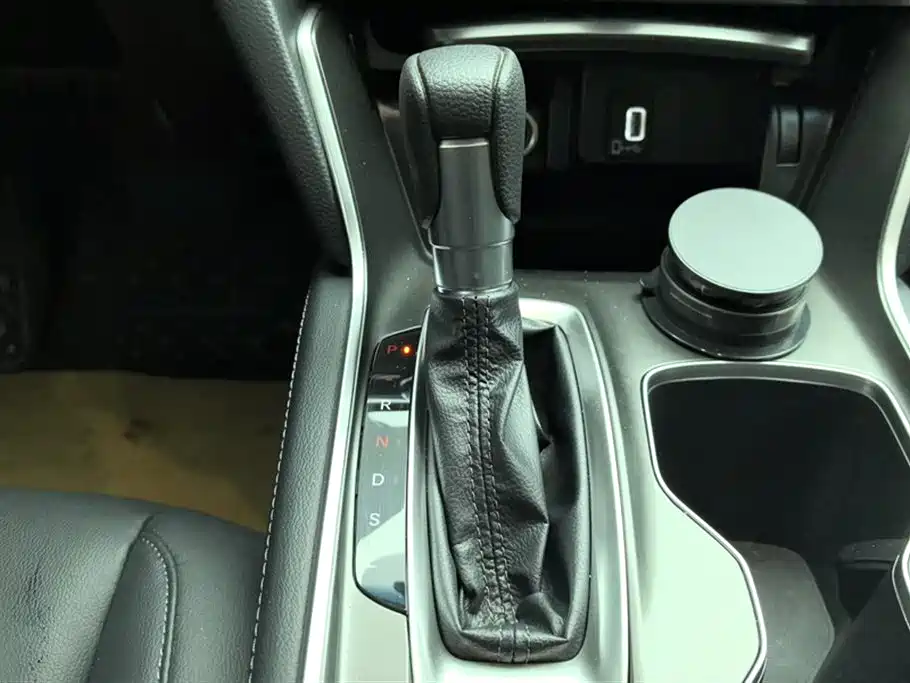 Honda Accord 2022 — фото 16