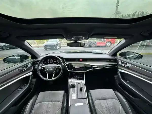 Audi A6L 2023