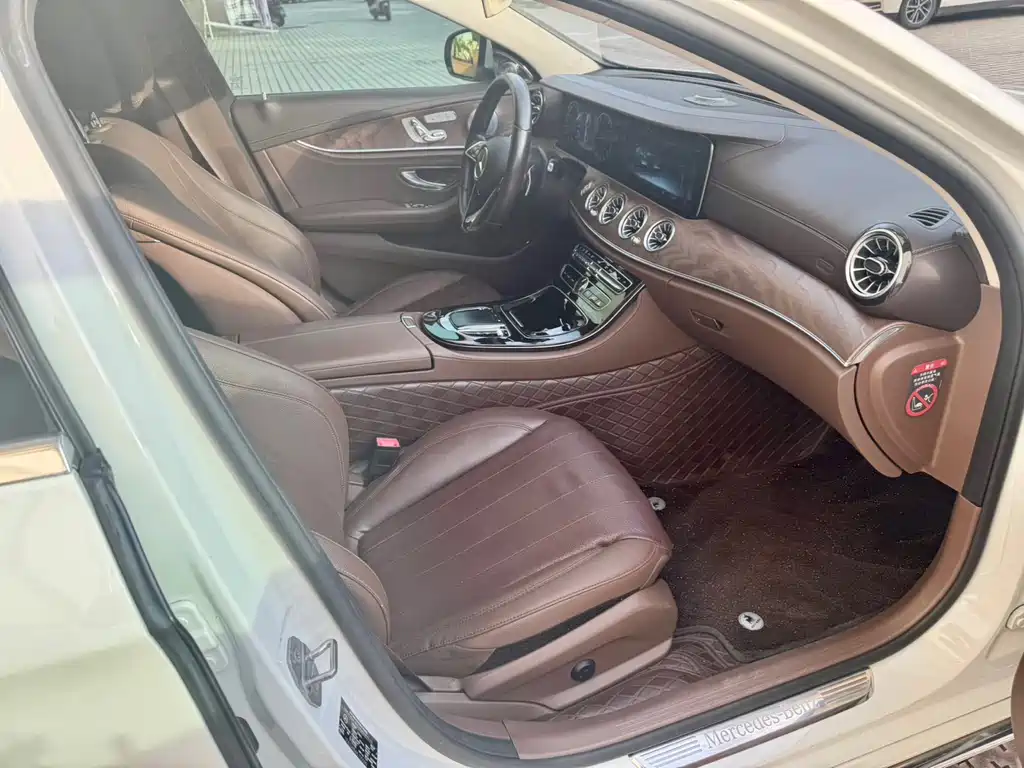 Mercedes-Benz E-Class 2018 — фото 6