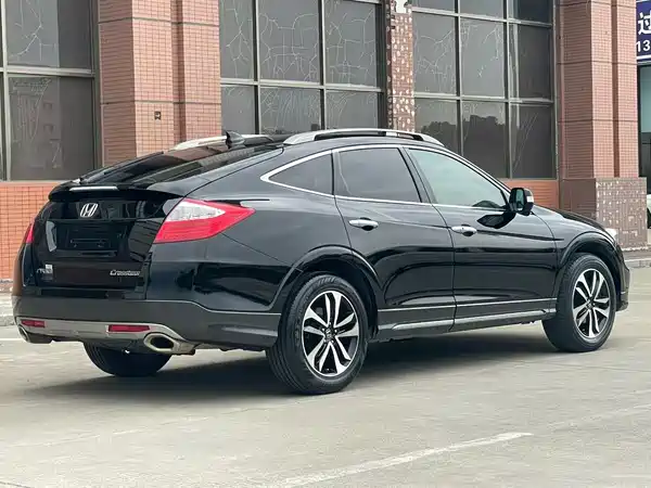 Honda Crosstour 2016