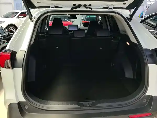 Toyota RAV4 2021