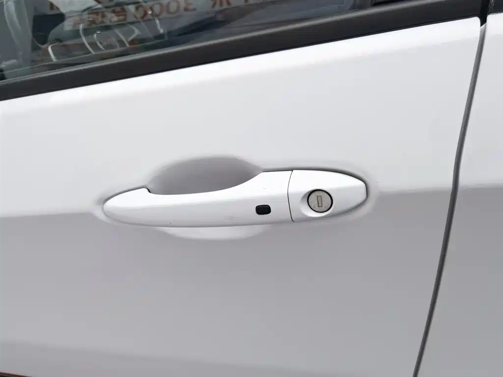 Jeep Compass 2017 — фото 18