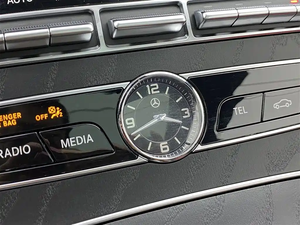 Mercedes-Benz E-Class 2018 — фото 21