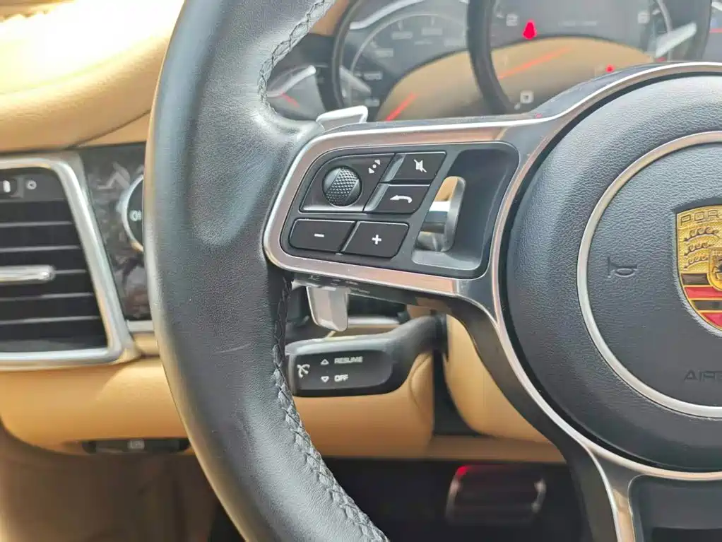 Porsche Panamera 2015 — фото 20