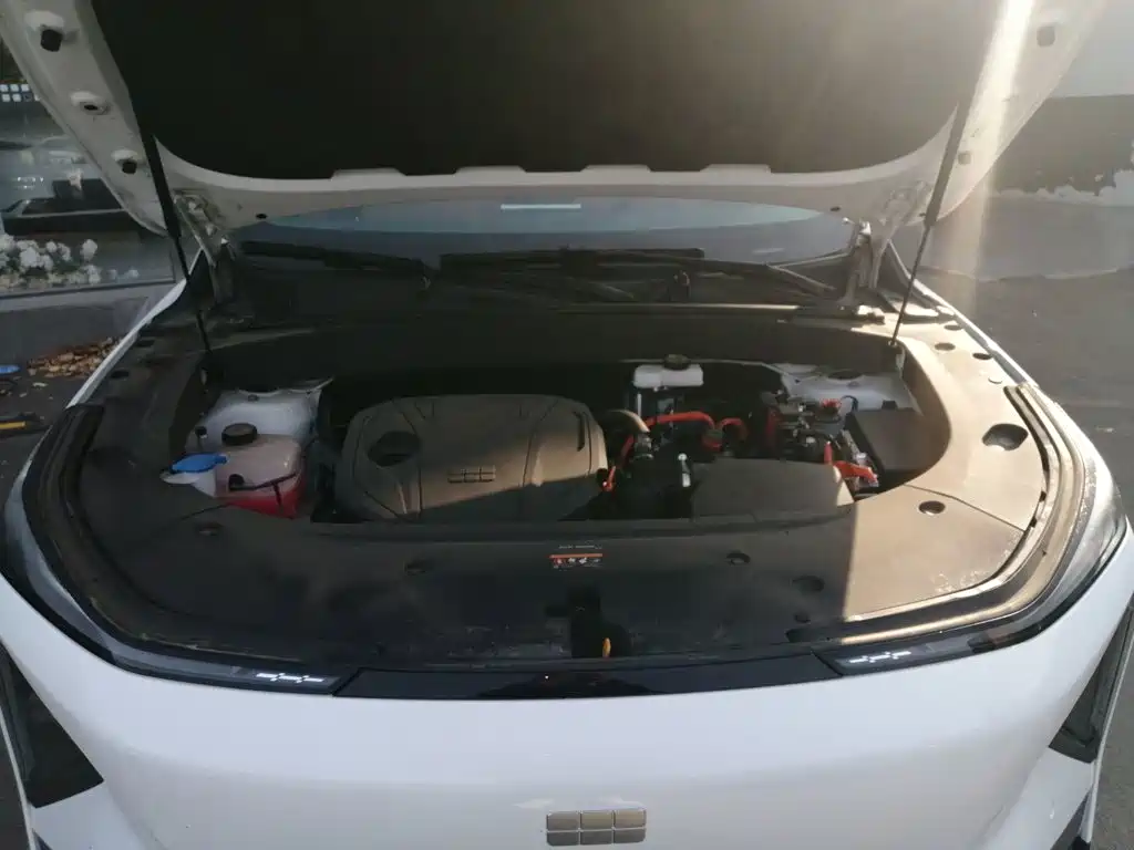 Geely Galaxy L7 2025 — фото 16