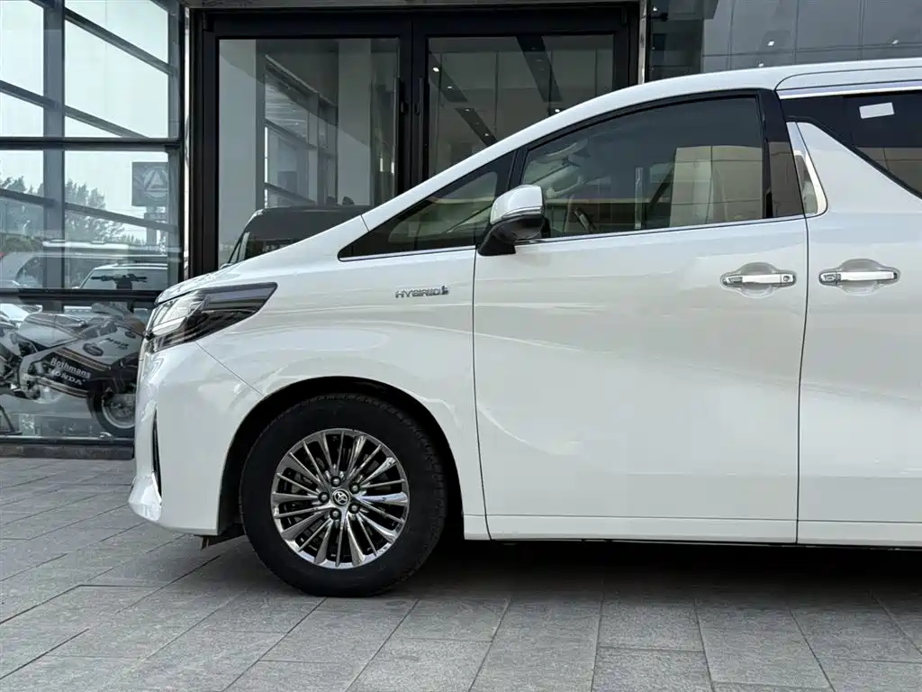Toyota Alphard 2020 — фото 3