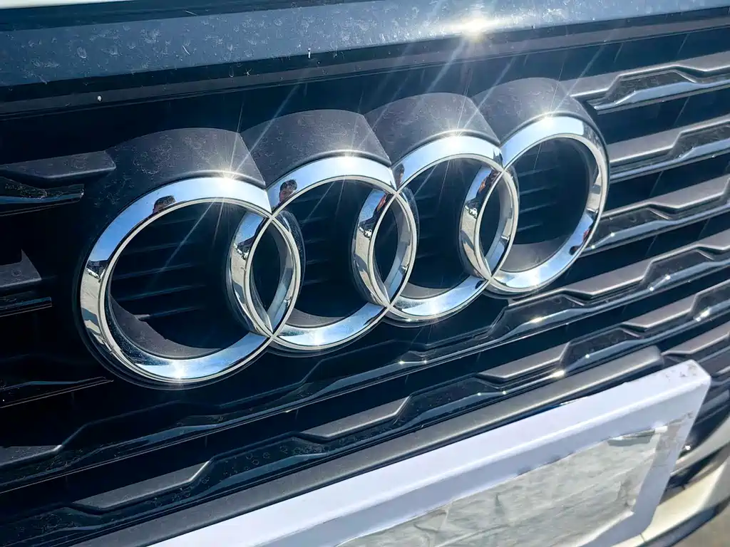 Audi Q2L 2020 — фото 3