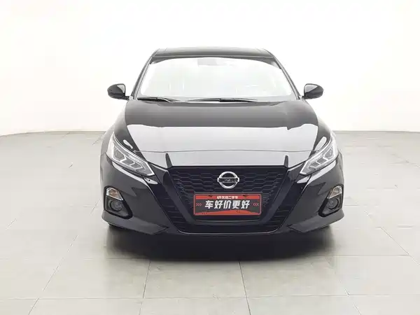 Nissan Teana 2022