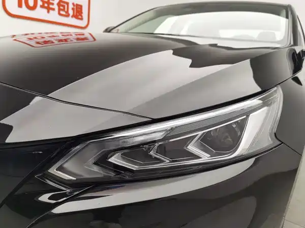 Nissan Teana 2022