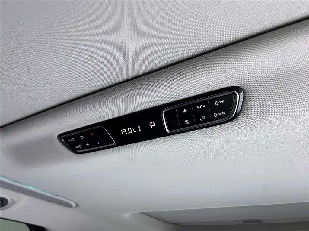 GAC Motor Trumpchi M8 2024 — фото 14