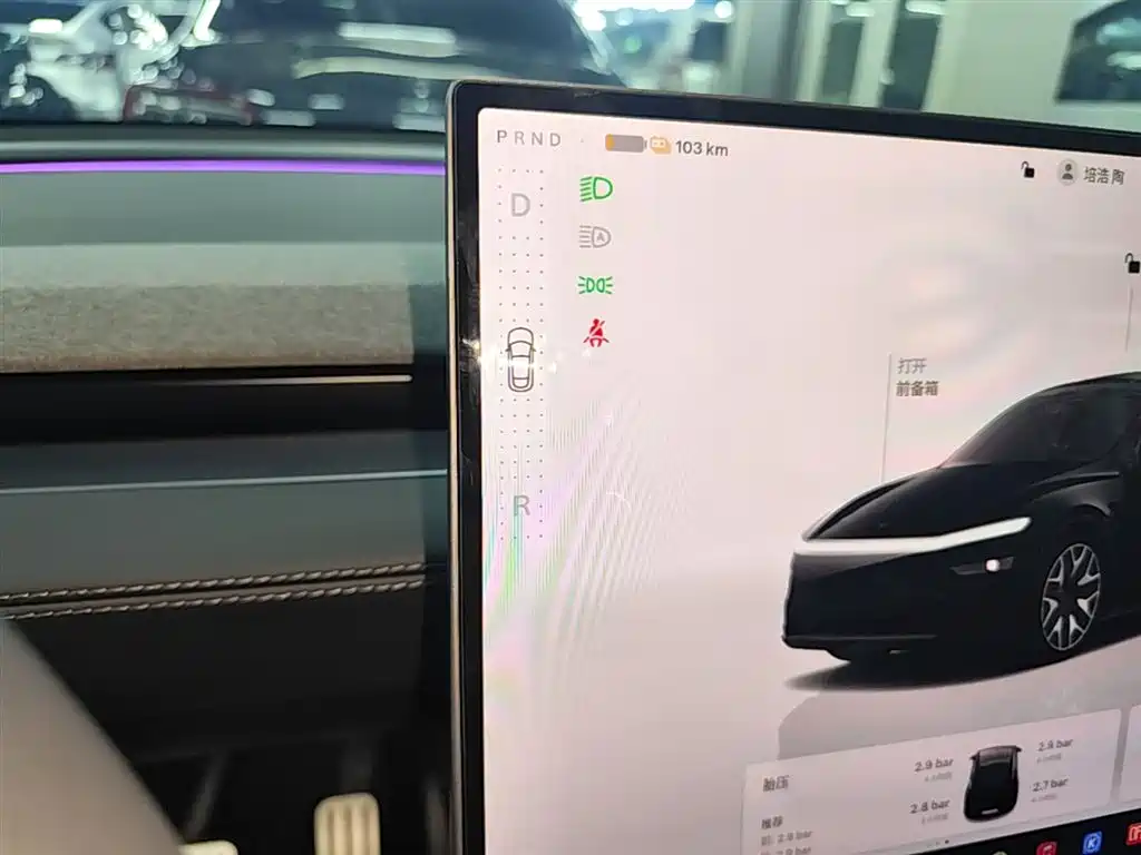 Tesla Model Y L 2025 — фото 14