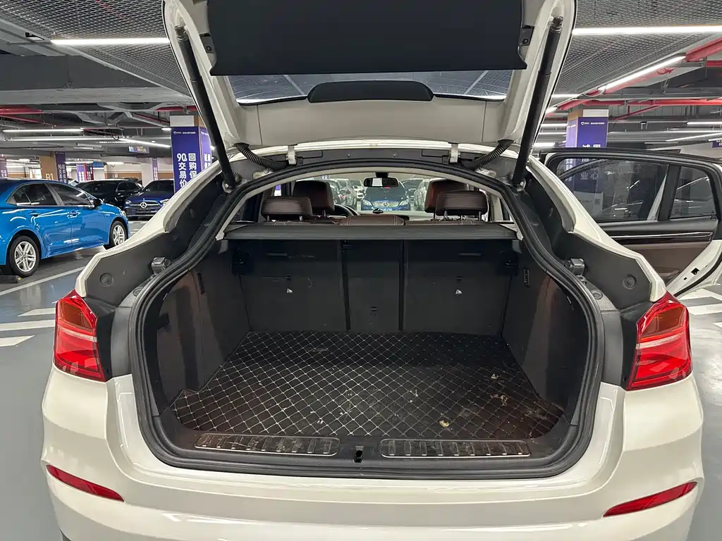 BMW X4 2017 — фото 15