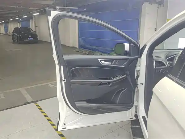Ford Edge 2020