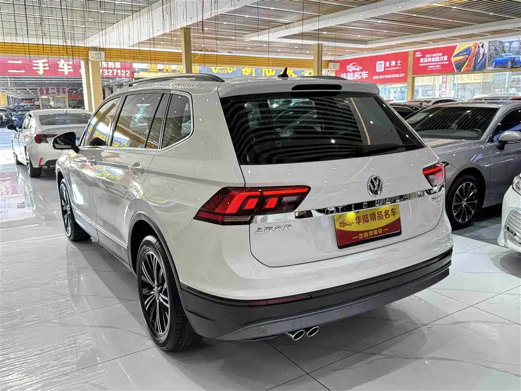 Volkswagen Tiguan L 2020 — фото 19