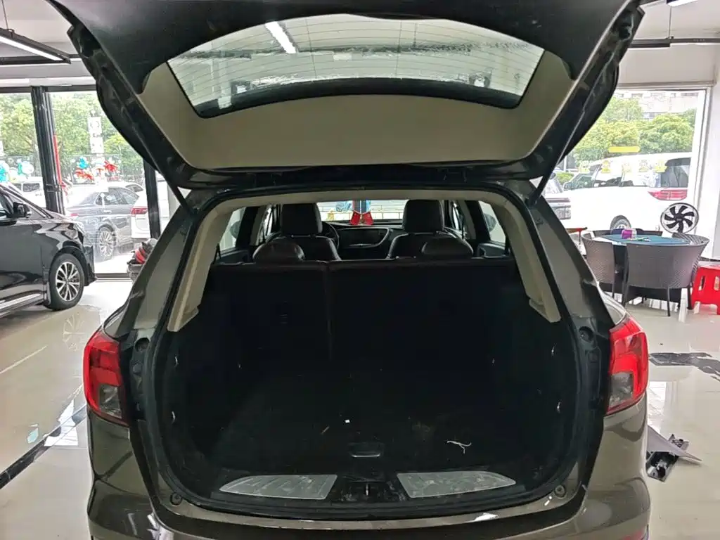 Buick Envision Plus 2016 — фото 19