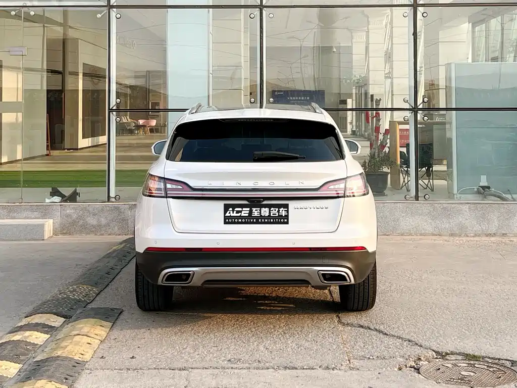 Lincoln Nautilus 2022 — фото 5