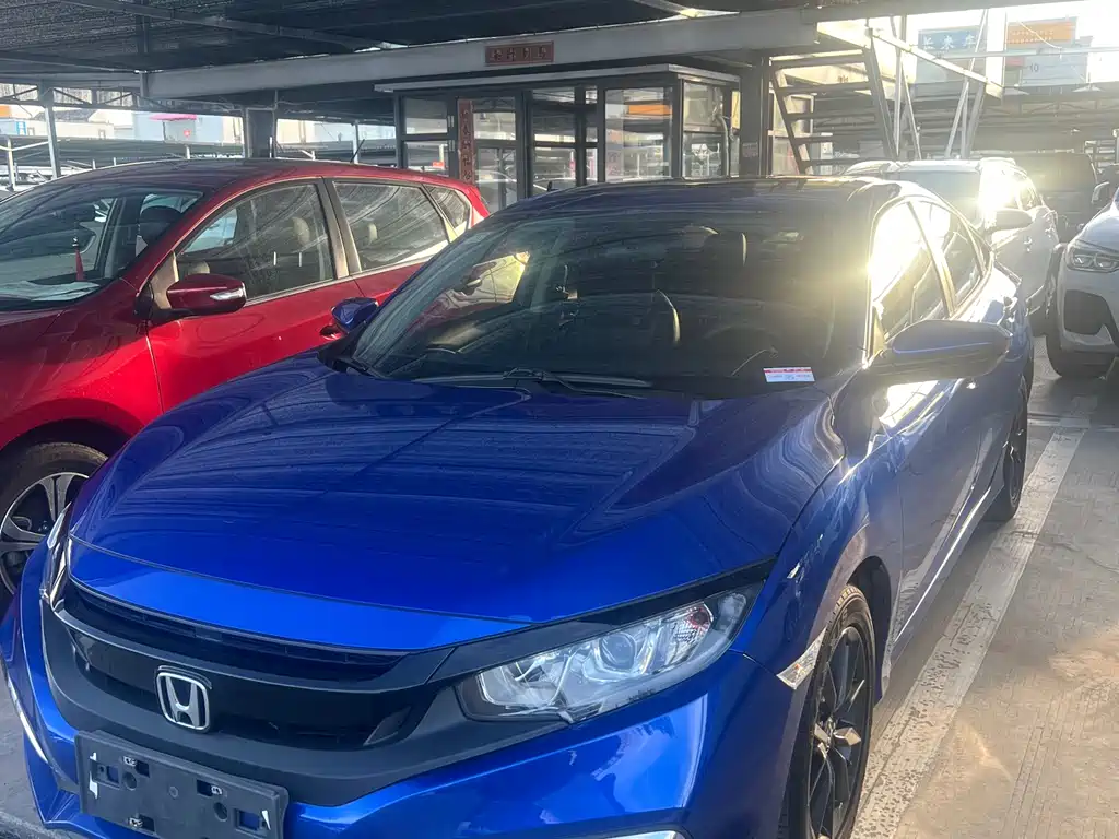 Honda Civic 2021 — фото 1