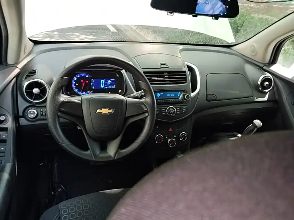 Chevrolet Trax 2016 — фото 10