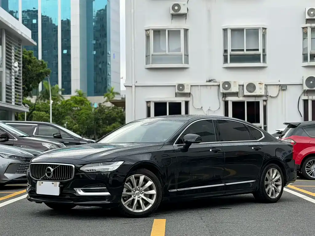 Volvo S90 PHEV 2020 — фото 10