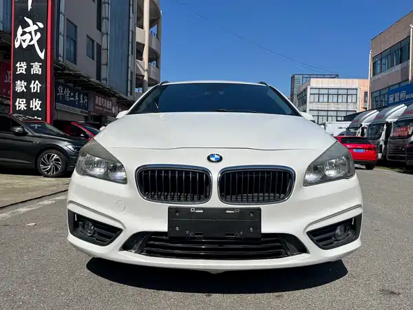 BMW 2 Series Station Wagon 2016