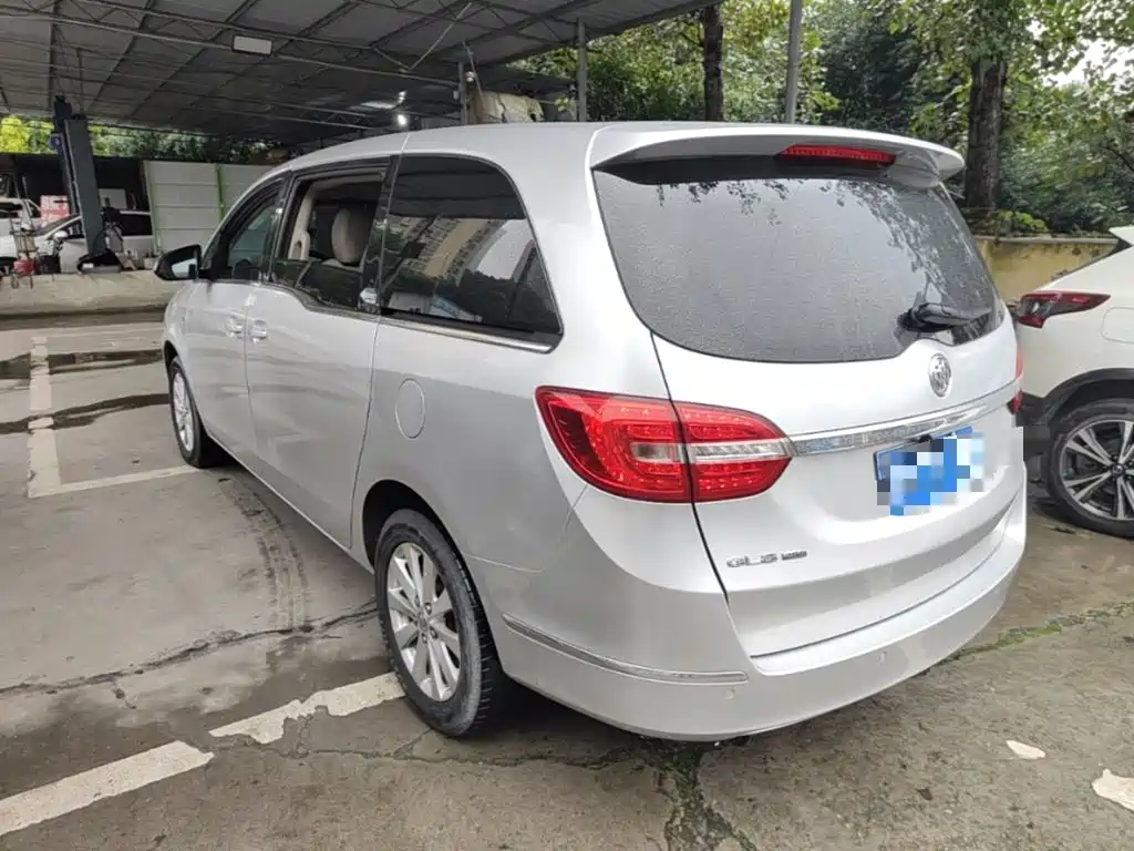 Buick GL8 2017