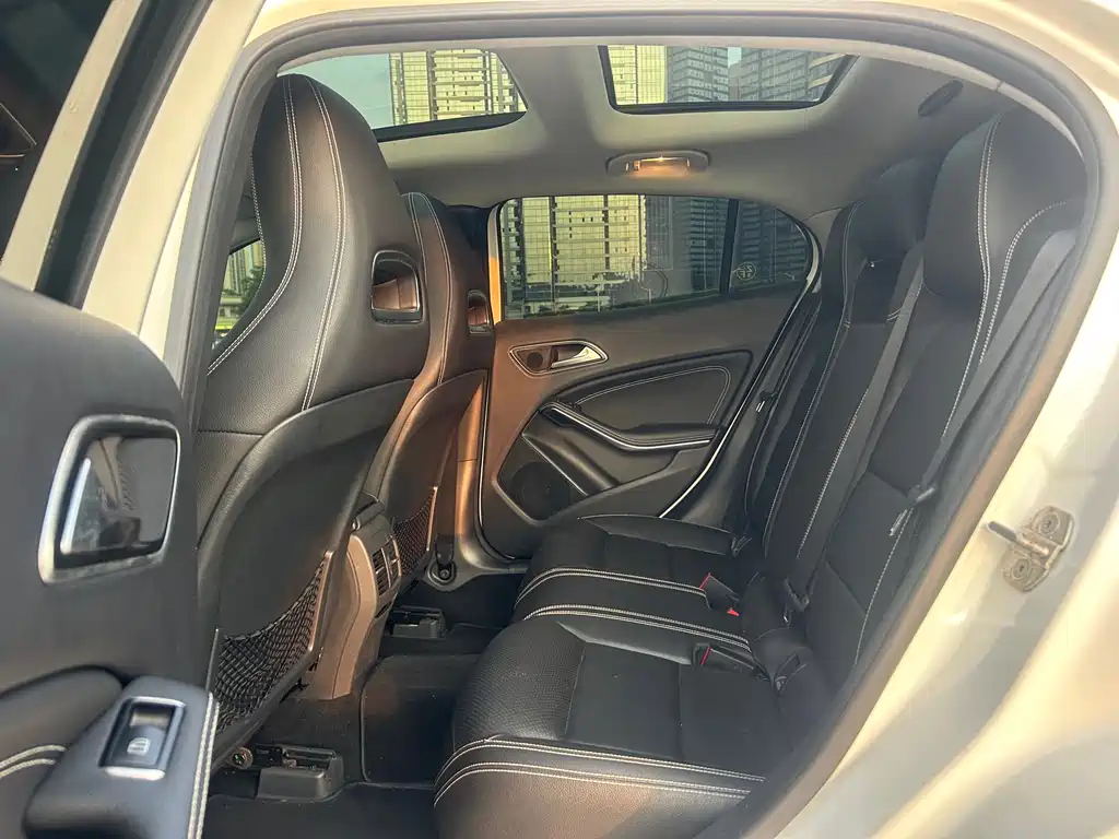 Mercedes-Benz GLA 2017 — фото 10
