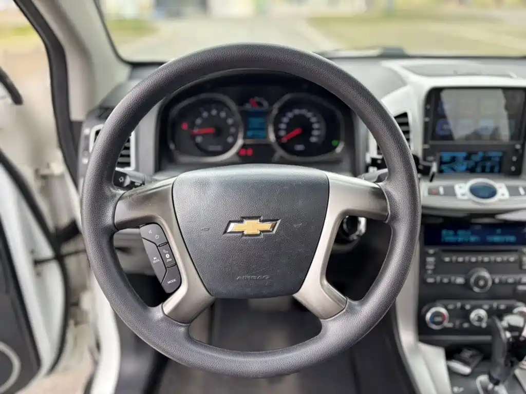 Chevrolet Captiva 2017 — фото 11