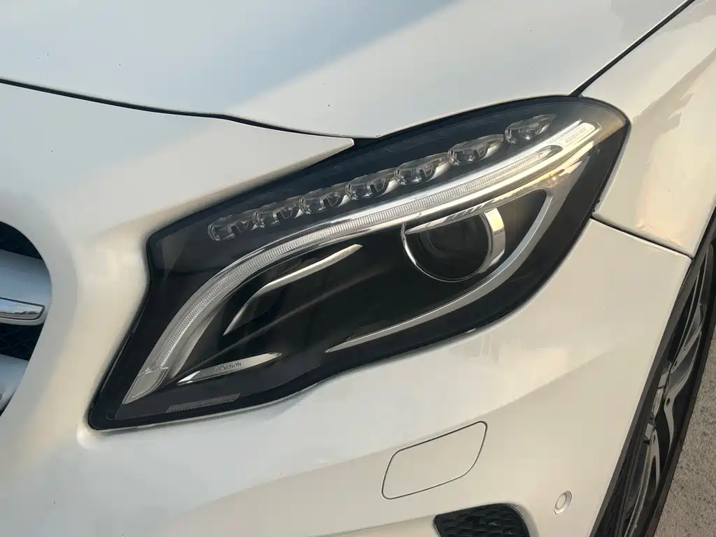 Mercedes-Benz GLA 2017 — фото 18