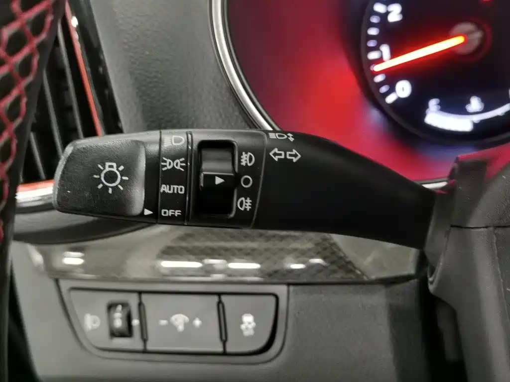 Kia KX3 2018 — фото 21