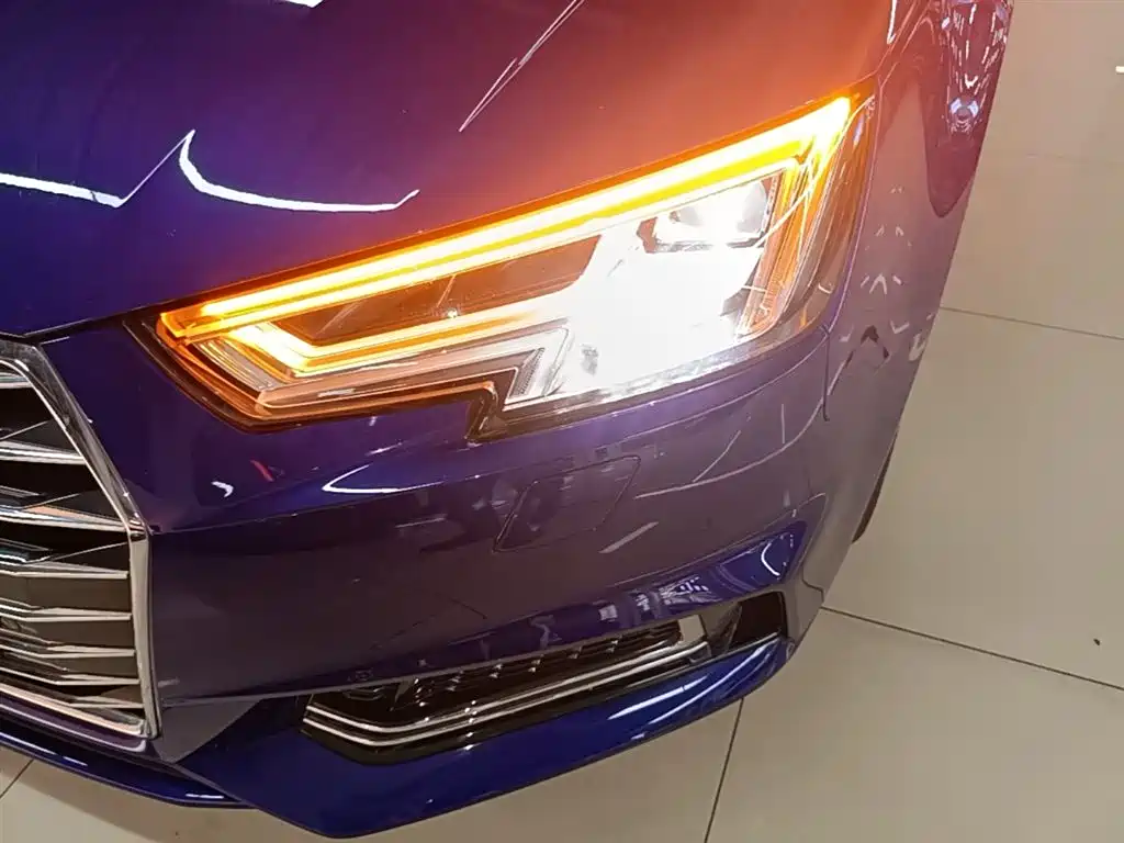 Audi A4L 2020 — фото 24